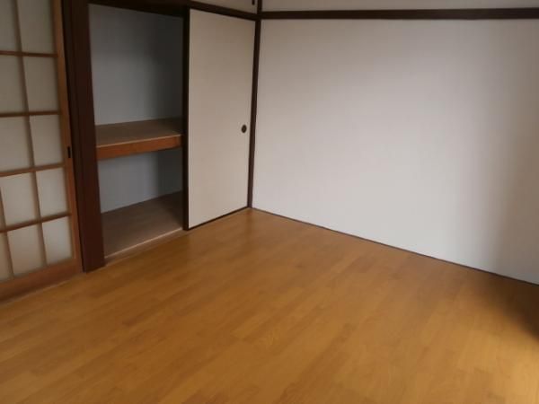 �y���ԁE���r���O�z�@